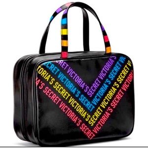 🛍Victoria’s Secret Makeup/Toiletries Bag